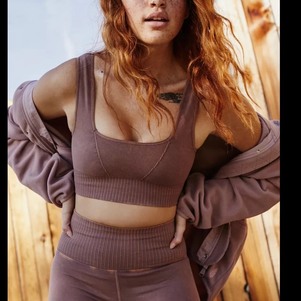 Free People Dusty Mauve Ribbed Seamless Sports Bra - Picture 1 of 4